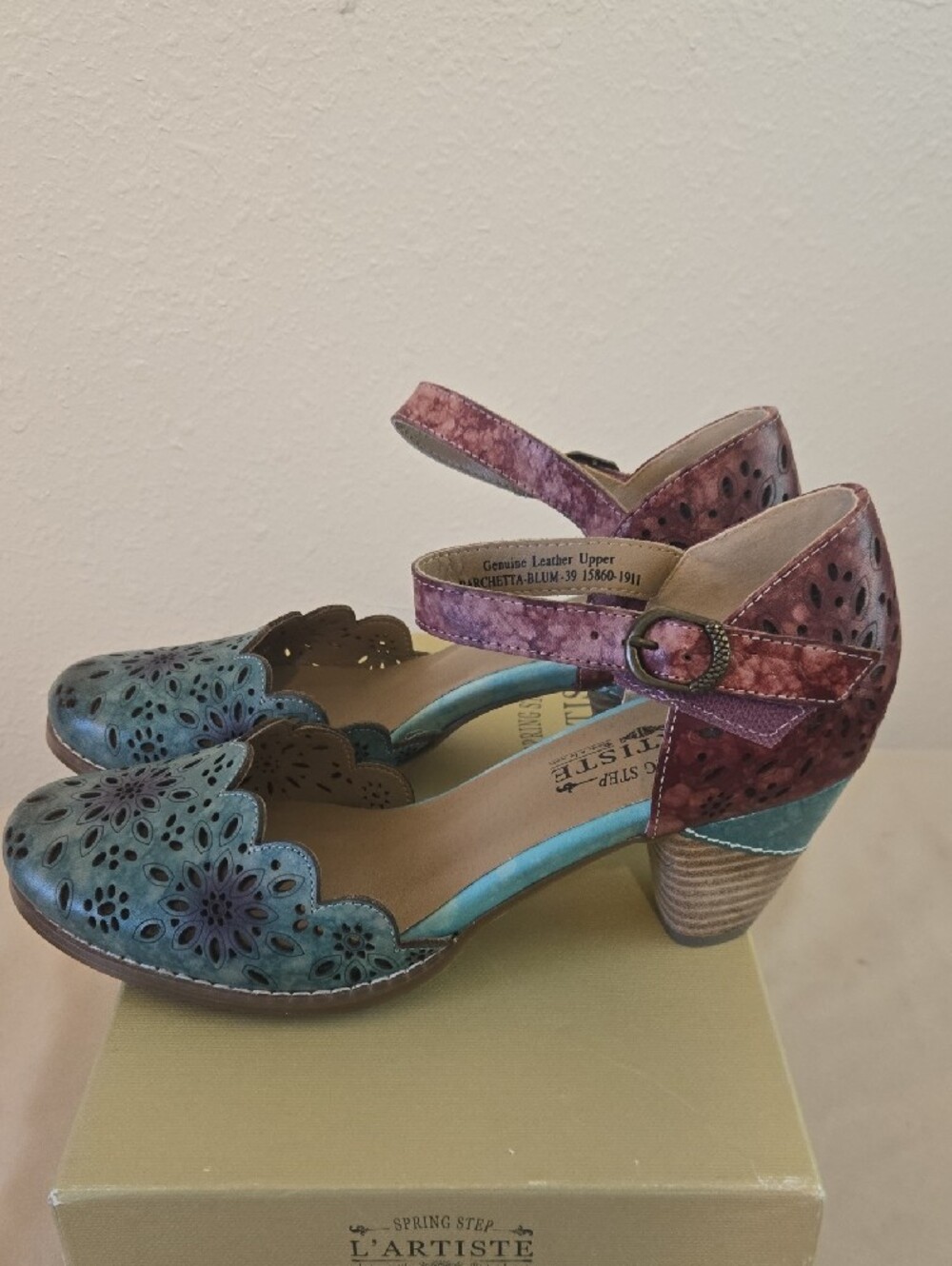 L'ATISTE Parchetta-Blum Blue Multi Two-Tone Floral Cutout Heel - Picture 3 of 7